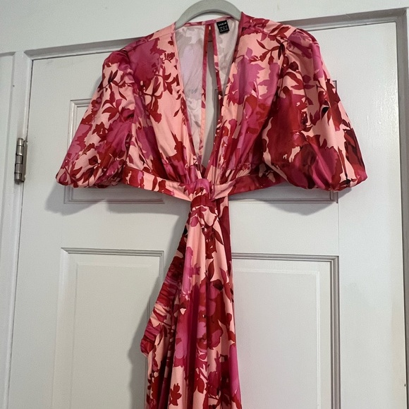 Allover Floral Print Cutout Puff Sleeve Dress - Picture 3 of 7